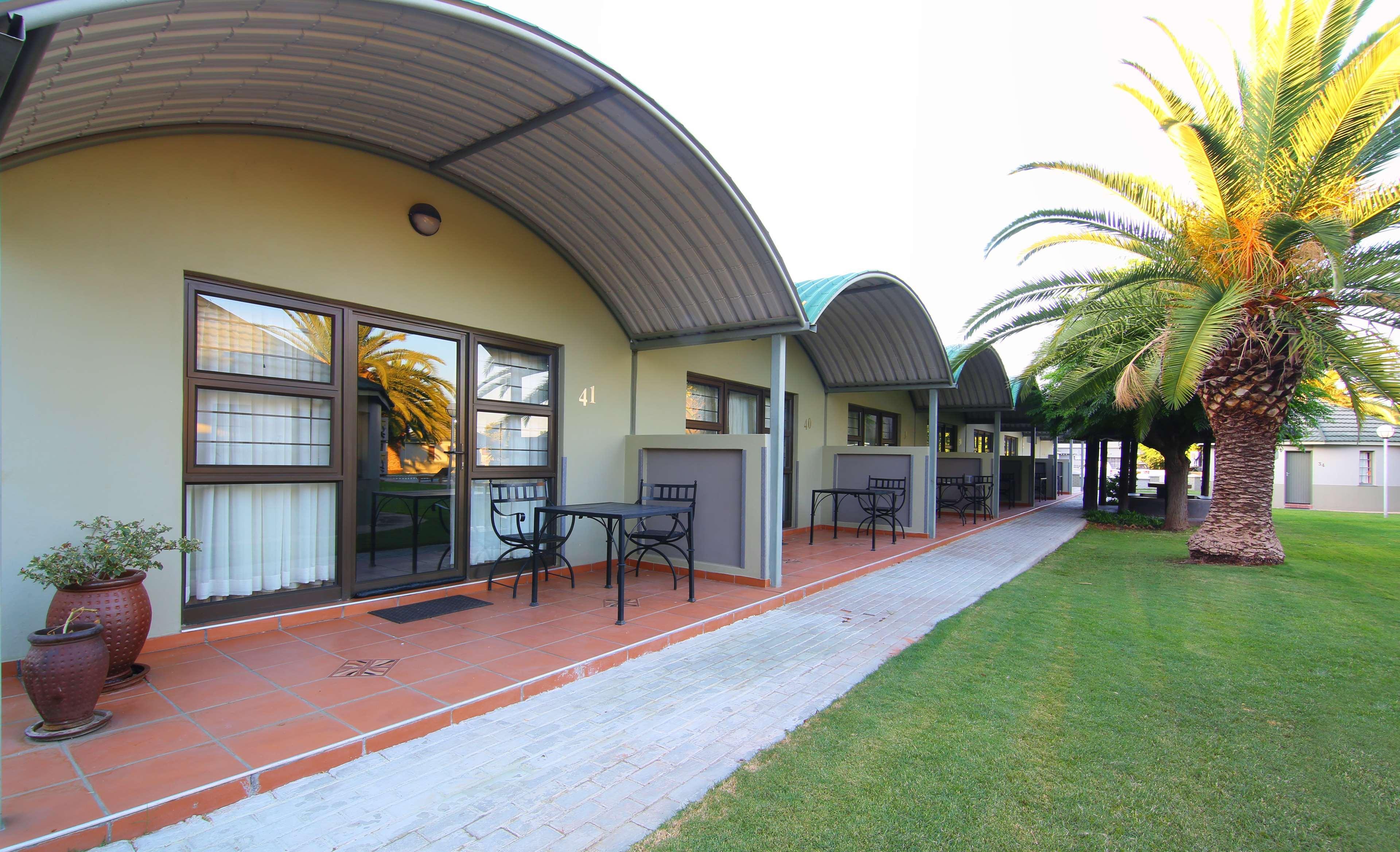 Kalahari Arms Hotel Khemsbok Dış mekan fotoğraf