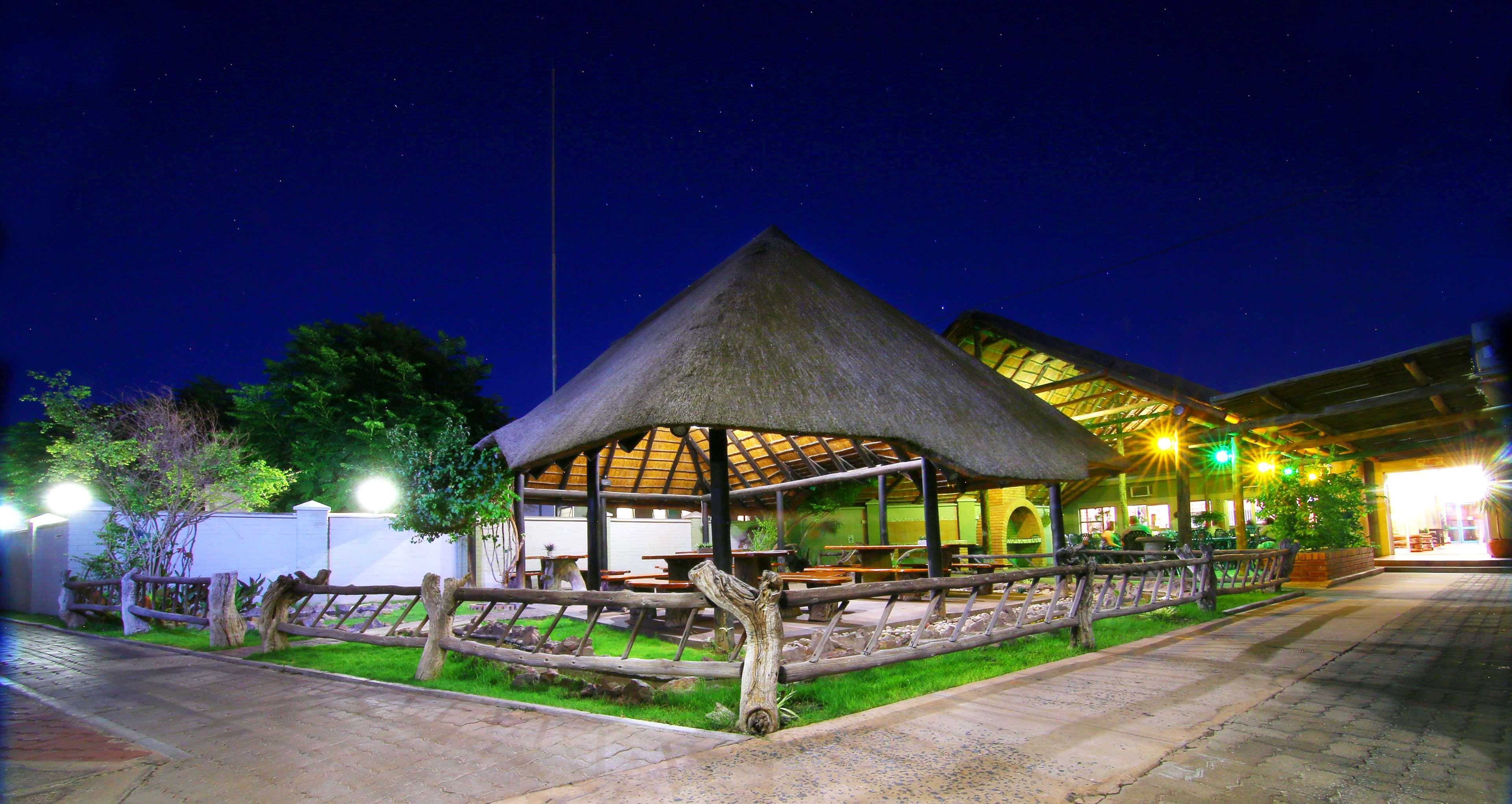 Kalahari Arms Hotel Khemsbok Dış mekan fotoğraf
