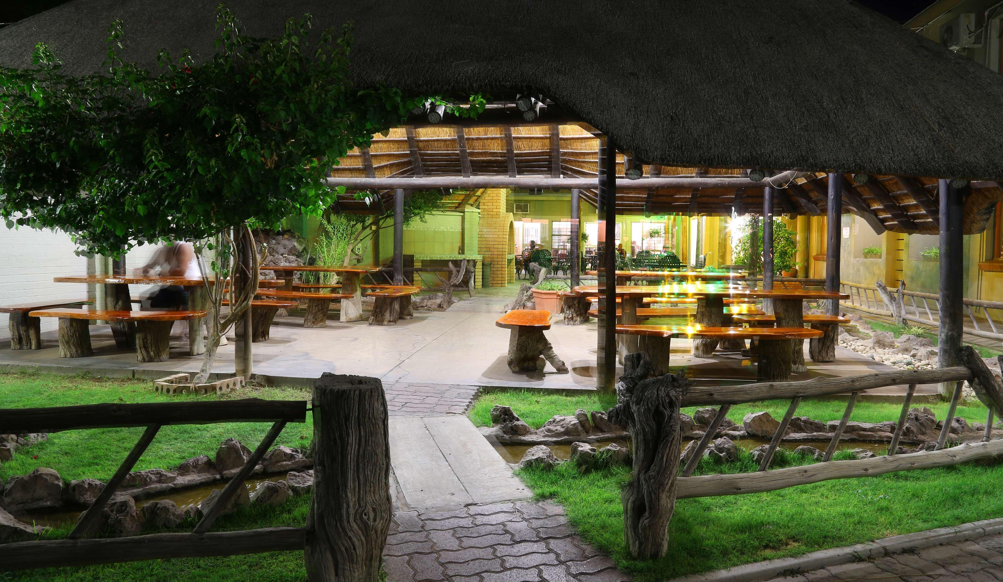 Kalahari Arms Hotel Khemsbok Dış mekan fotoğraf