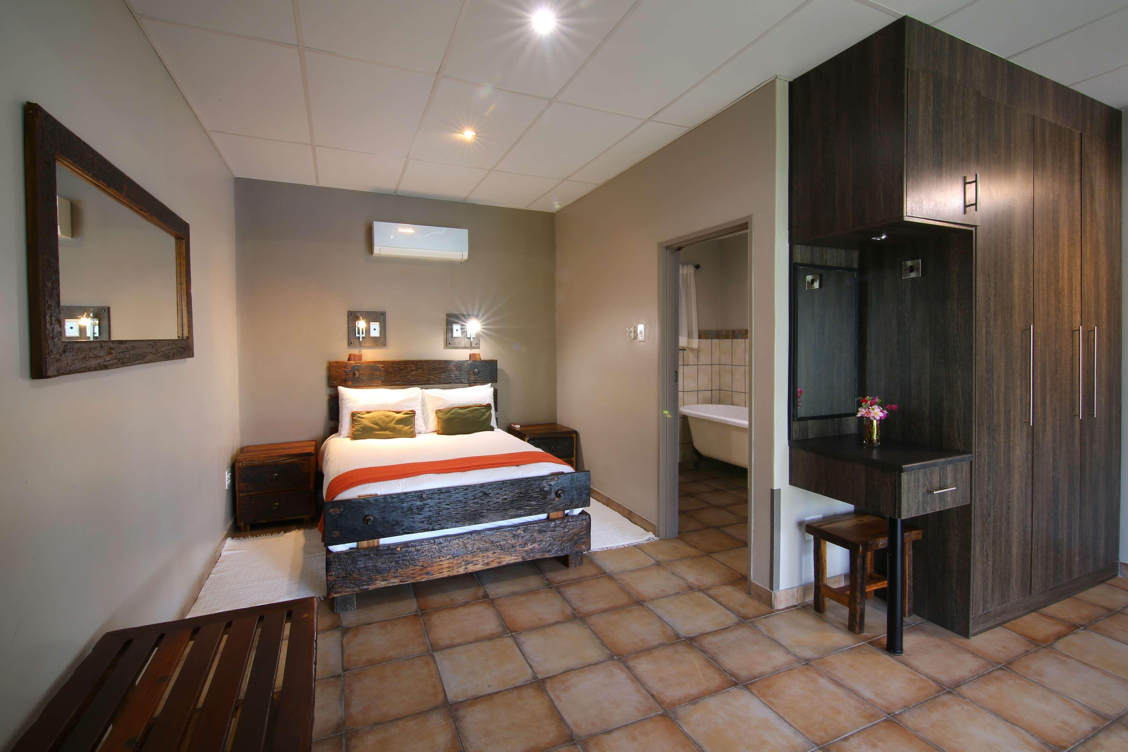 Kalahari Arms Hotel Khemsbok Dış mekan fotoğraf
