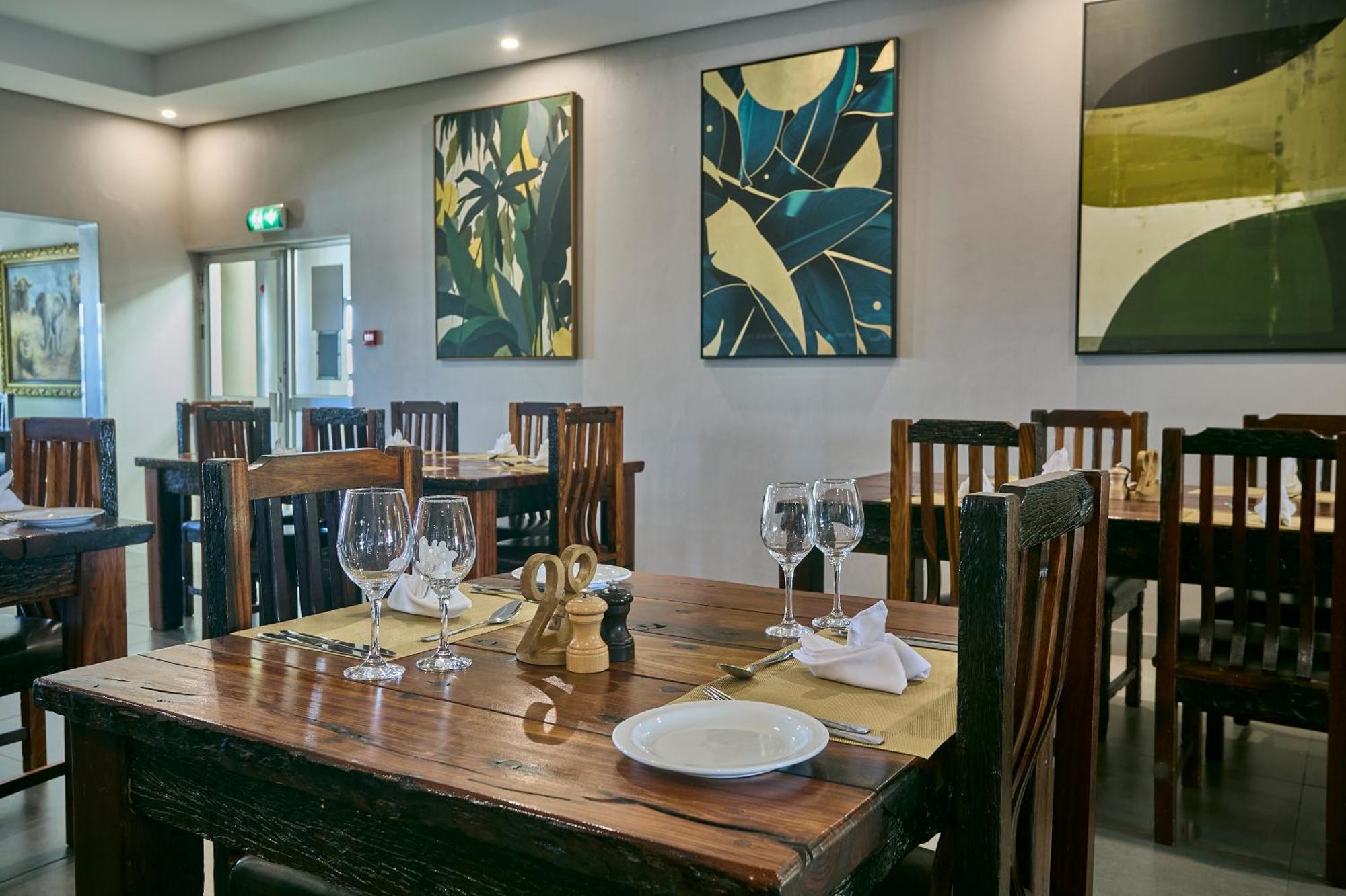 Kalahari Arms Hotel Khemsbok Dış mekan fotoğraf