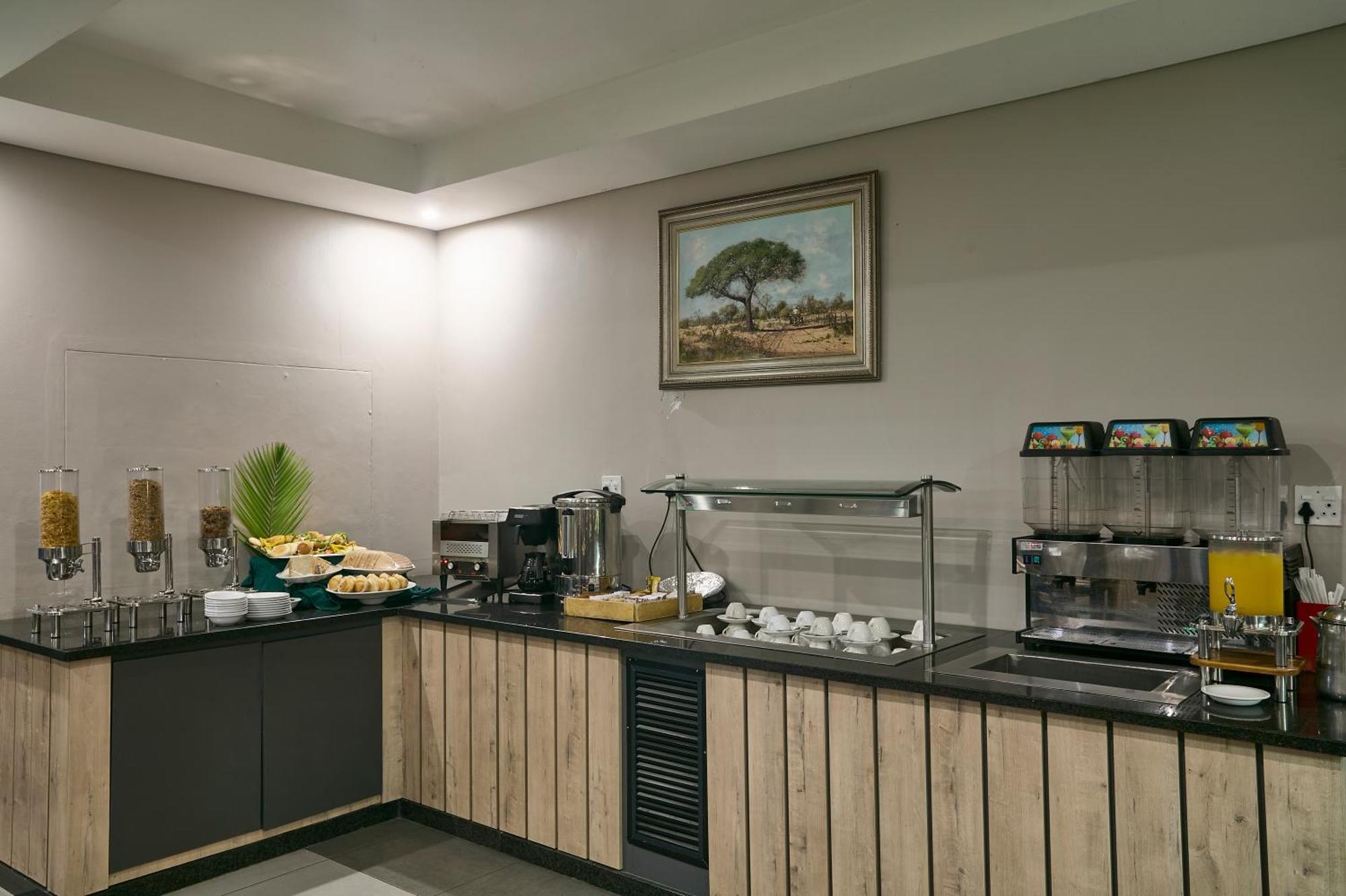 Kalahari Arms Hotel Khemsbok Dış mekan fotoğraf