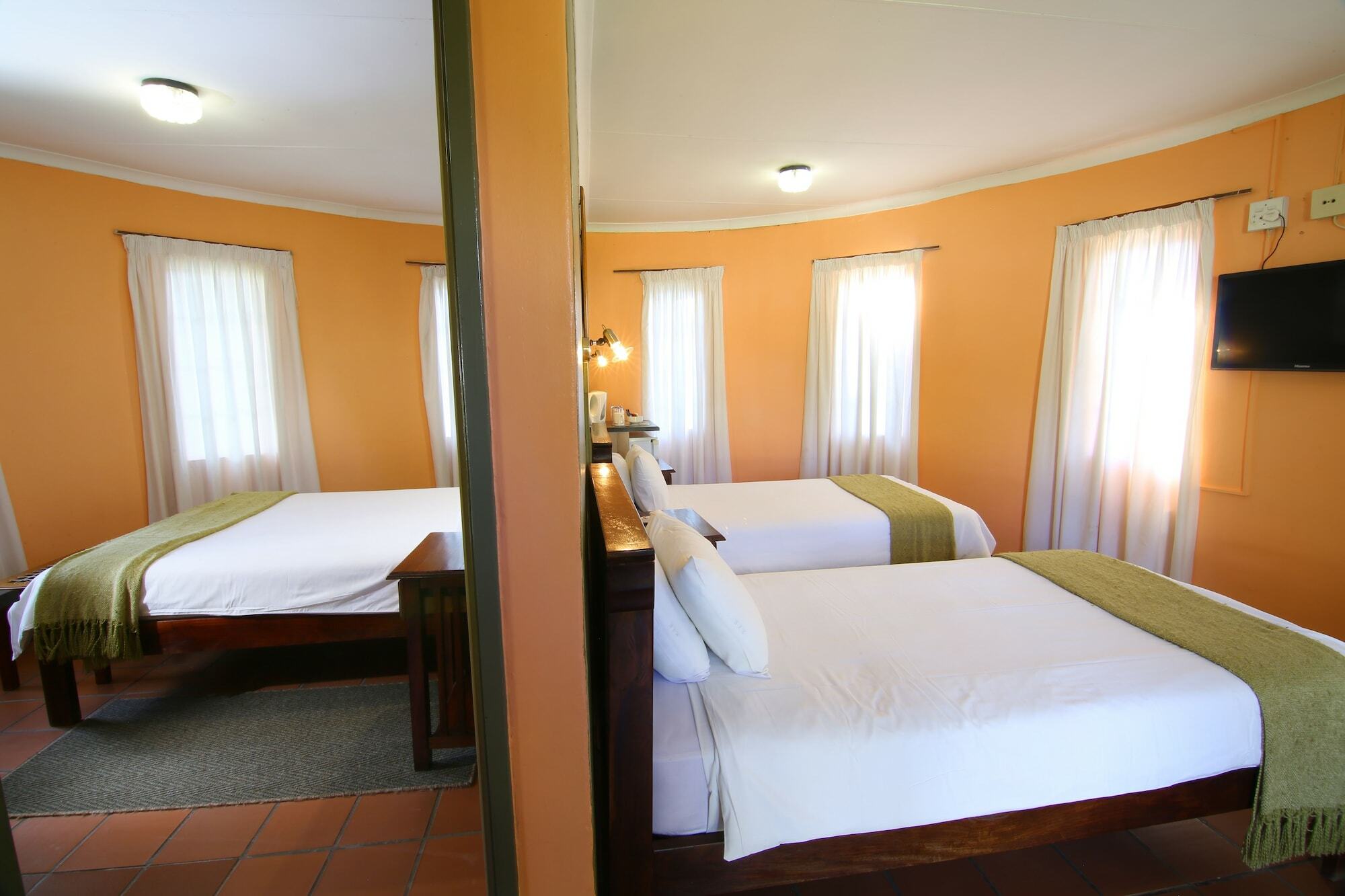 Kalahari Arms Hotel Khemsbok Dış mekan fotoğraf